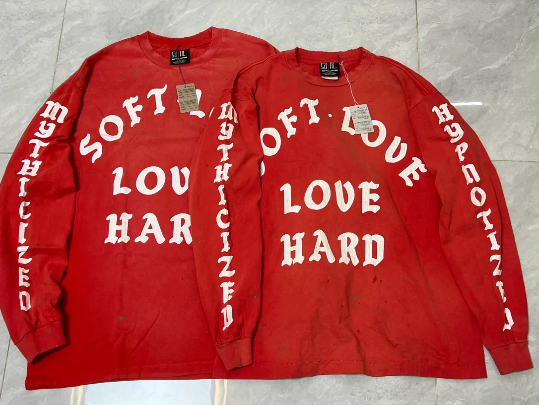 Proofing VS Authentic SAINT M×××××x SOFT LOVE LS_TEE/RED SOFT LOVE Red ripped long tee Washed red S-XL Garment dyeing Multi-digit frayed and worn Original uniform cracked retro print Multi-digit hand-made graffiti and splashed ink